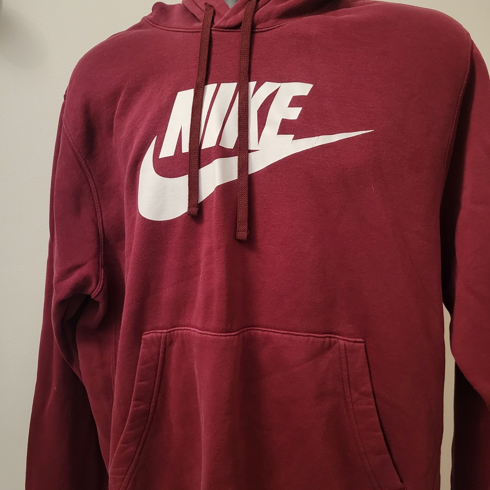 Nike Men's Maroon Hoodie